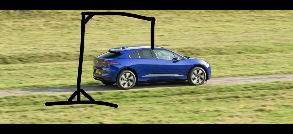 Problémy s Jaguar i-Pace: Takmer nové na vrakovisku