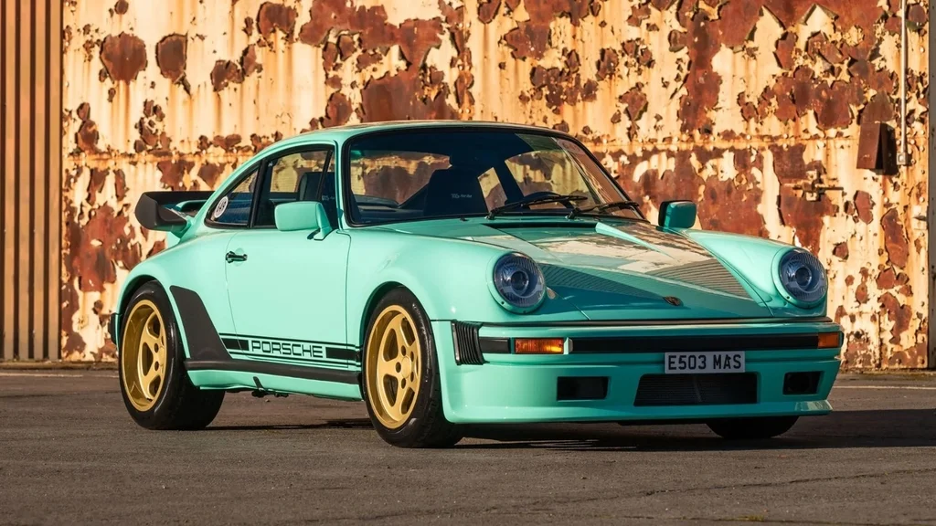 Na prodej unikátní Porsche 911 TAG Turbo