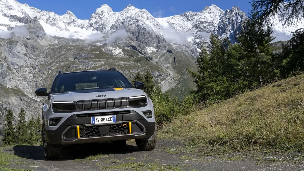 Jeep Avenger 2025 - nowy lakier i wyposażenie