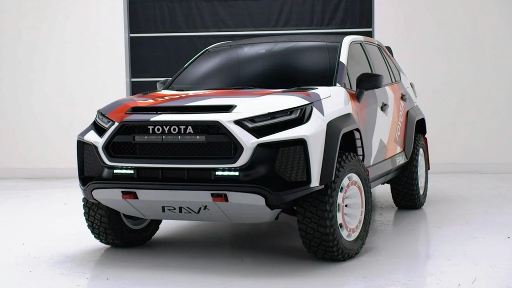 Toyota RAV4 RAV-X: Off-road inspirowany Dakarem