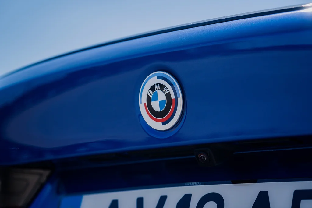 Nowe BMW serii 3 w drodze: co czeka kierowców?