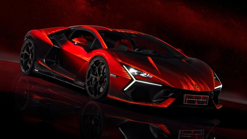 Unikátní Lamborghini Revuelto: Ruční lakování