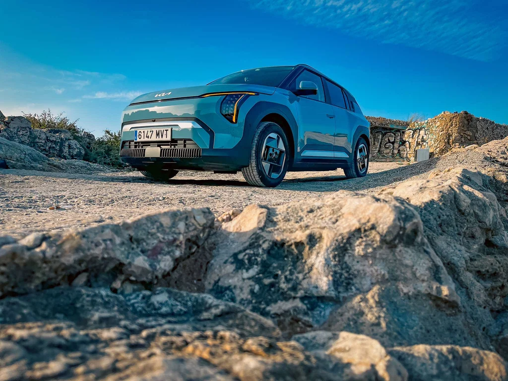 Kia EV3 - Nowoczesny crossover na elektryczny napęd