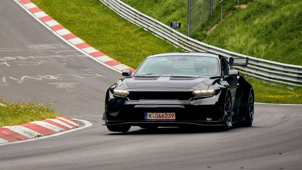 Ford Mustang GTD pod 7 minut na Nürburgringu