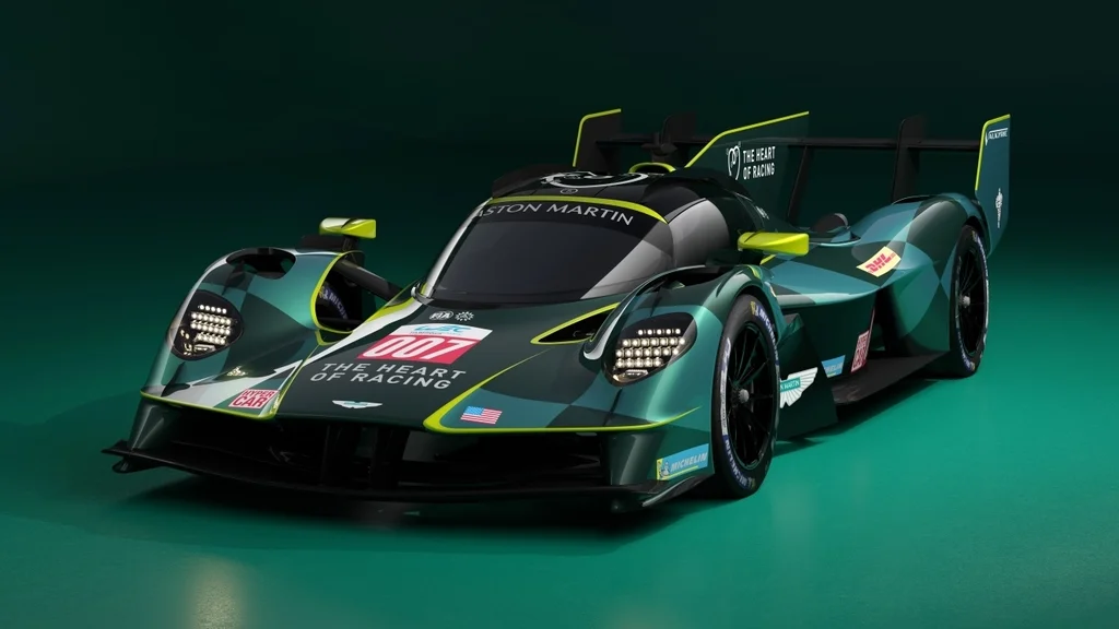 Aston Martin Valkyrie pro Le Mans 2025 s V12